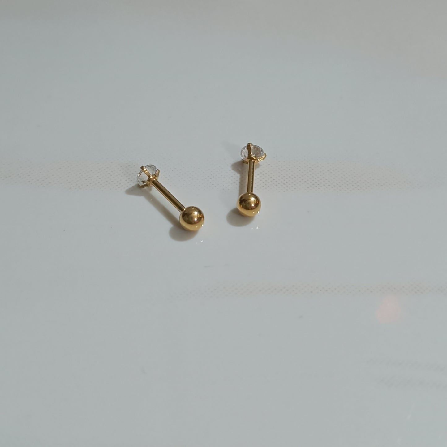 Solitaire studs